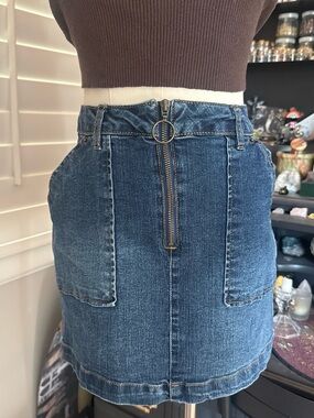 Denim Mini Skirt with Pockets and Zipper Detail, Size 7